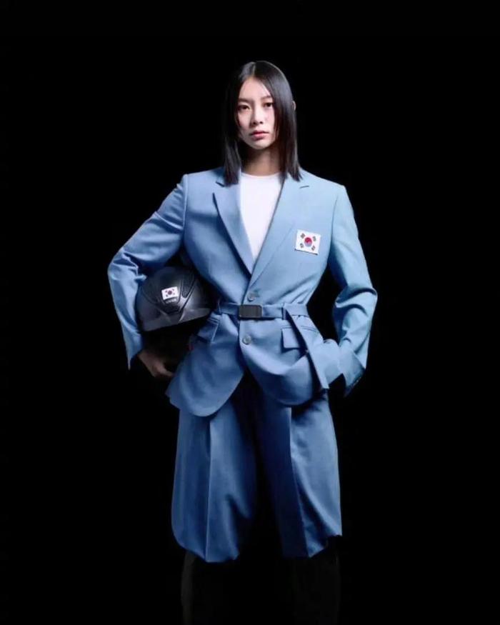 South Korean delegation clothing